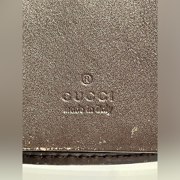Gucci monogram key case - Picture 8 of 17